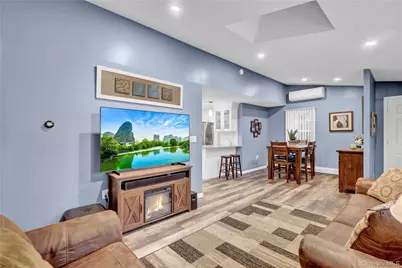 27 Kirby Lane, Ronkonkoma, NY 11779 - Photo 11