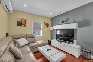 95 Liberty Blvd, Valley Stream, NY 11580 - Photo 9