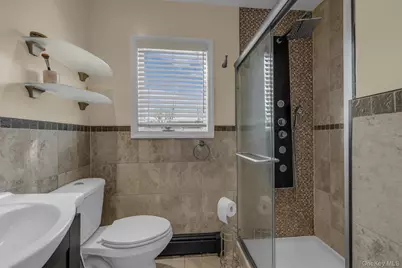 95 Liberty Boulevard, Valley Stream, NY 11580 - Photo 11