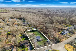 211 N Titmus Dr, Mastic, NY 11950 - Photo 7