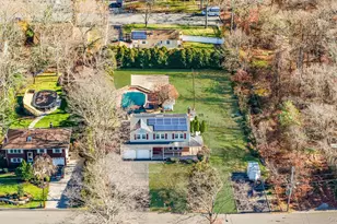 211 N Titmus Dr, Mastic, NY 11950 - Photo 9