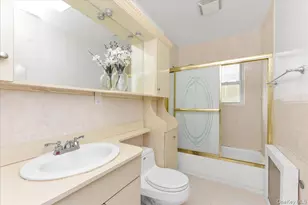 195-31 39th Ave, Flushing, NY 11358 - Photo 11