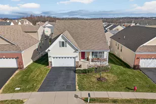 21 Cyprus Dr, Middletown, NY 10940 - Photo 3