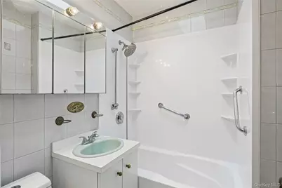 6836 Groton Street, Forest Hills, NY 11375 - Photo 19