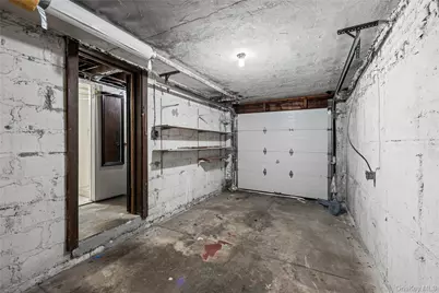 6836 Groton Street, Forest Hills, NY 11375 - Photo 27