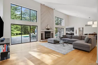 26 Woodland Way, Quogue, NY 11959 - Photo 3