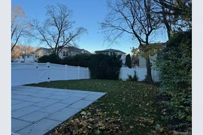 36 Dunes Lane, Port Washington, NY 11050 - Photo 13