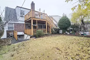 48-37 192nd St, Fresh Meadows, NY 11365 - Photo 17