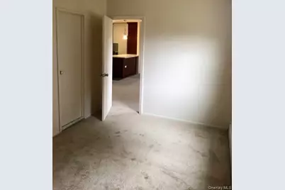 460 Old Town Road #8L, Port Jefferson Station, NY 11776 - Photo 7