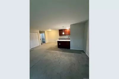 460 Old Town Road #8L, Port Jefferson Station, NY 11776 - Photo 5