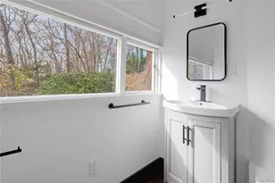 270 Sachem Hill Pl, Saint James, NY 11780 - Photo 17