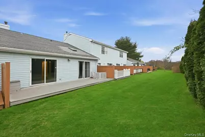 23 Sandy Hill Road, Commack, NY 11725 - Photo 19