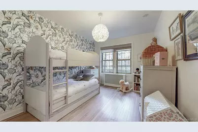 150 Burns Street #2D, Forest Hills, NY 11375 - Photo 17