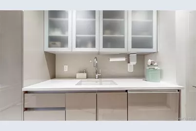 150 Burns Street #2D, Forest Hills, NY 11375 - Photo 5