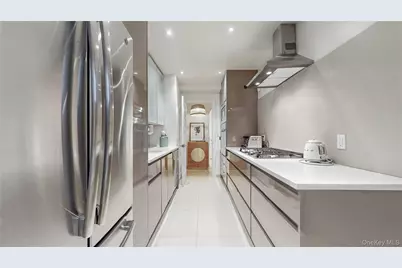 150 Burns Street #2D, Forest Hills, NY 11375 - Photo 5