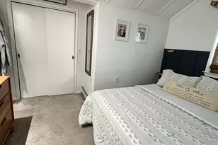 800 S 6th St, Lindenhurst, NY 11757 - Photo 23