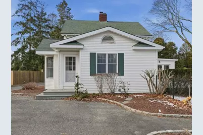 12 Summit Boulevard, Westhampton, NY 11977 - Photo 17