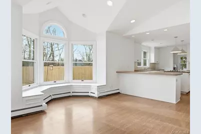 12 Summit Boulevard, Westhampton, NY 11977 - Photo 7