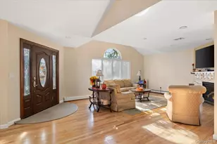 194 Newark St, Lindenhurst, NY 11757 - Photo 7