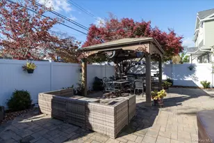 194 Newark St, Lindenhurst, NY 11757 - Photo 37