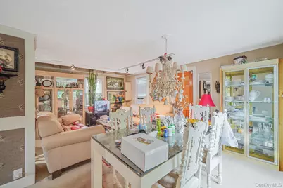 427 Park Avenue, Huntington, NY 11743 - Photo 9