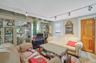 427 Park Ave, Huntington, NY 11743 - Photo 7