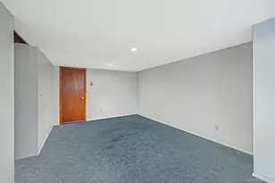 31 Cabin Ln, East Setauket, NY 11733 - Photo 11