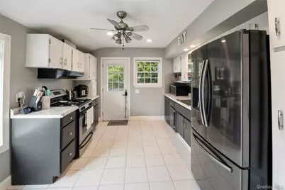 277 Horseblock Road, Farmingville, NY 11738 - Photo 3