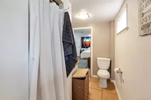 277 Horseblock Road, Farmingville, NY 11738 - Photo 21