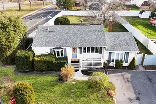 277 Horseblock Road, Farmingville, NY 11738 - Photo 27