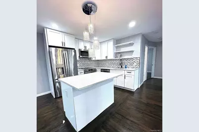 1093 Ditmas Avenue, Uniondale, NY 11553 - Photo 3