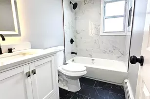 1093 Ditmas Ave, Uniondale, NY 11553 - Photo 21