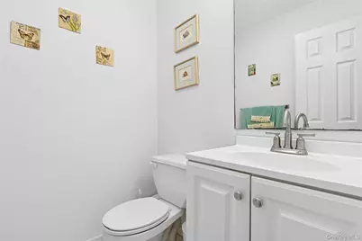 106 Northwood Boulevard, Central Islip, NY 11722 - Photo 9