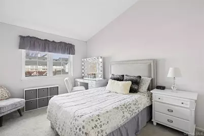 106 Northwood Boulevard, Central Islip, NY 11722 - Photo 15