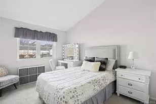 106 Northwood Blvd, Central Islip, NY 11722 - Photo 15