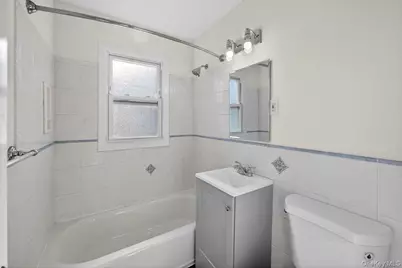 6 Glenda Drive, West Babylon, NY 11704 - Photo 7