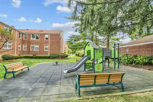 6 Bryant Crescent, White Plains, NY 10605 - Photo 11