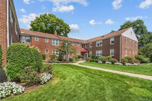 6 Bryant Crescent, White Plains, NY 10605 - Photo 3