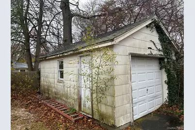 155 Dahlia Drive, Mastic Beach, NY 11951 - Photo 25