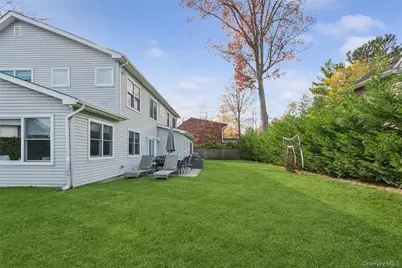 1560 Pebble Lane, Hewlett, NY 11557 - Photo 21