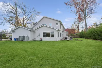 1560 Pebble Lane, Hewlett, NY 11557 - Photo 23