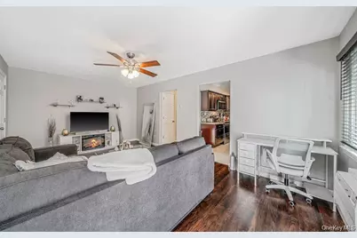 40 W 4th Street #213, Patchogue, NY 11772 - Photo 5