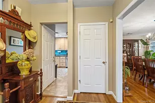 1617 Richard Ave, Merrick, NY 11566 - Photo 3