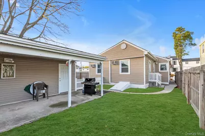 31 Piave Terrace, Lindenhurst, NY 11757 - Photo 13