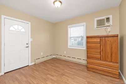 31 Piave Terrace, Lindenhurst, NY 11757 - Photo 11