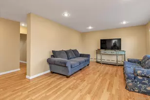 31 Piave Terrace, Lindenhurst, NY 11757 - Photo 3