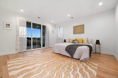 267 Sprucewood Drive, Levittown, NY 11756 - Photo 25