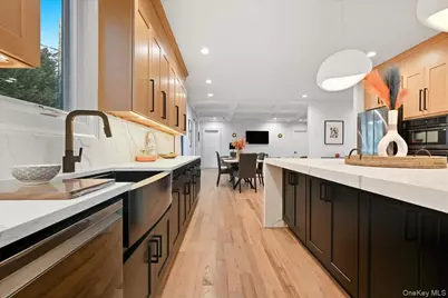 267 Sprucewood Drive, Levittown, NY 11756 - Photo 17