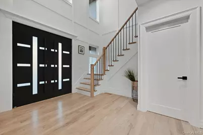 267 Sprucewood Drive, Levittown, NY 11756 - Photo 5