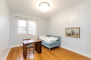 68 Wooleys Ln, Great Neck, NY 11023 - Photo 17